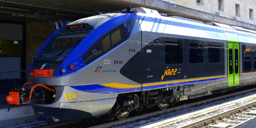Operativi i due nuovi treni “Jazz” nelle aree metropolitane di Napoli e sulle linee di collegamento con Salerno e Caserta