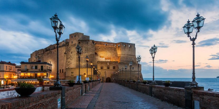 Borgo Marinaro (presso Castel dell’Ovo)