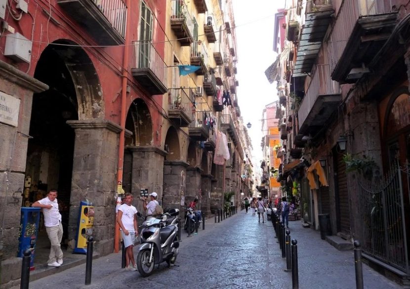 Pedonalizzazione area di via dei Tribunali