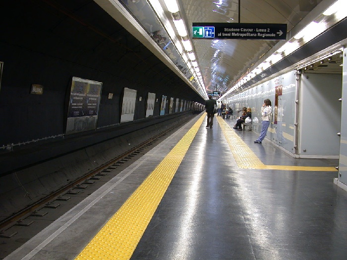 Metro Linea 1 di Napoli: due stazioni cambieranno nome