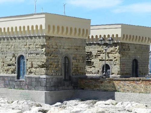 Napoli: iniziano i lavori di restauro dei torrini a Castel dell’Ovo