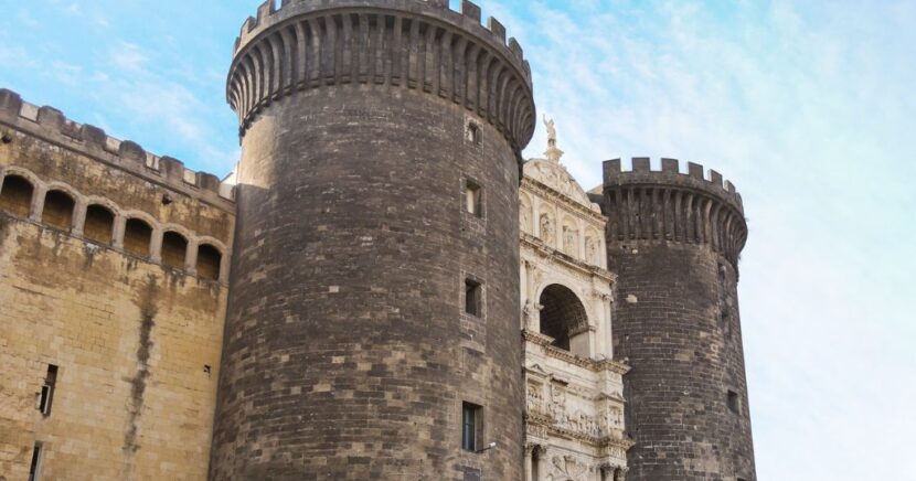 Riapertura Castel Nuovo: 25 Aprile